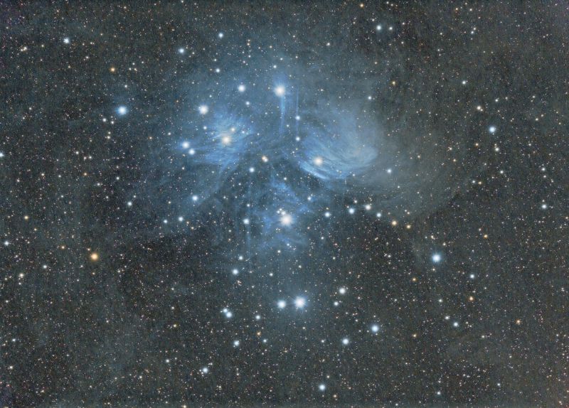 The Pleiades 
29 x 120s 1600ISO.
You know autumn is not far off when you see the Pleiades 
