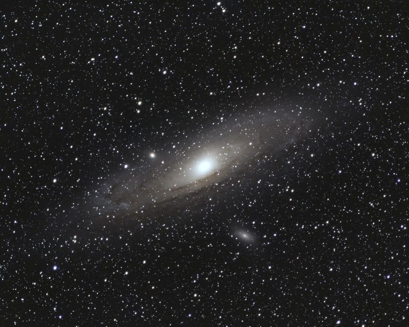 M31 - The Andromeda Galaxy
M31 using a modified Canon EOS350D and Nikon 300mm lens at F5.6  
38 x 5min at ISO 800
Link-words: Messier