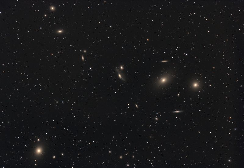Markarian's Chain
Markarian's Chain of Galaxies from High Halden at Easter on 3 successive nights
96 x 5min
