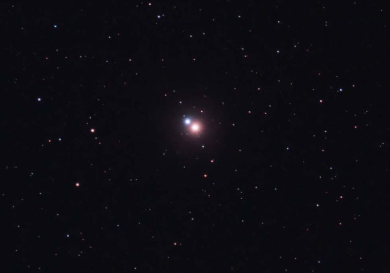 Albireo 26-6-11 
14 x 1min 200 ISO
Link-words: CarolePope