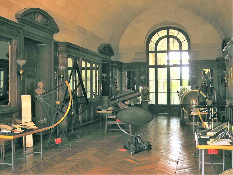 Paris Observatory 
Paris Observatory 
Link-words: Paris2007