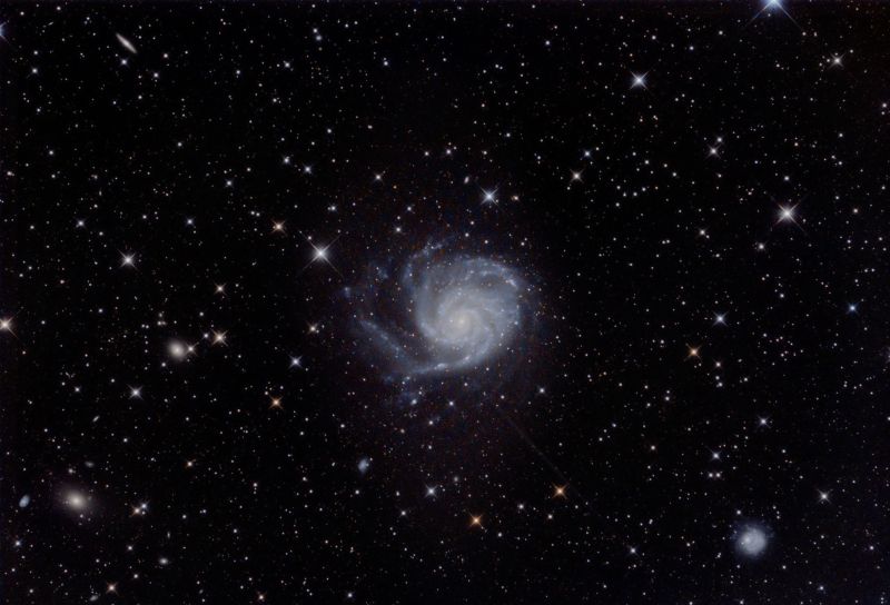 M101 2019-04-29 ->05-04 Manche, France
Pixinsight, Gimp 1h48m 26x250s G121 O4 T-16 DSS ST GIMP
Link-words: Duncan