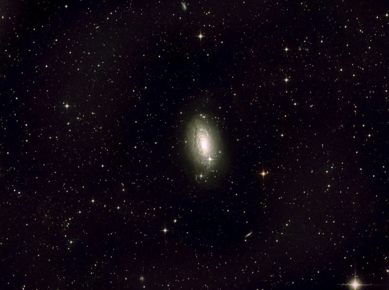 M63
108x120s Gain 1600 Offset 30 Temp -5C

