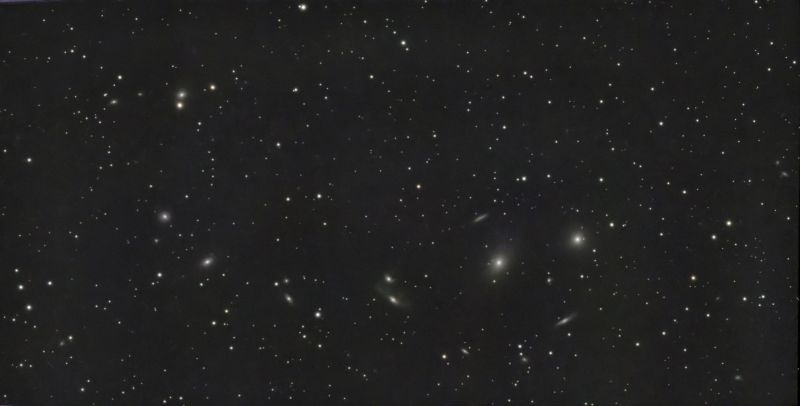 The Markarian's chain in Virgo
A cluster of galaxies including M84, M86 and M87 plus another 13 NGC galaxies

