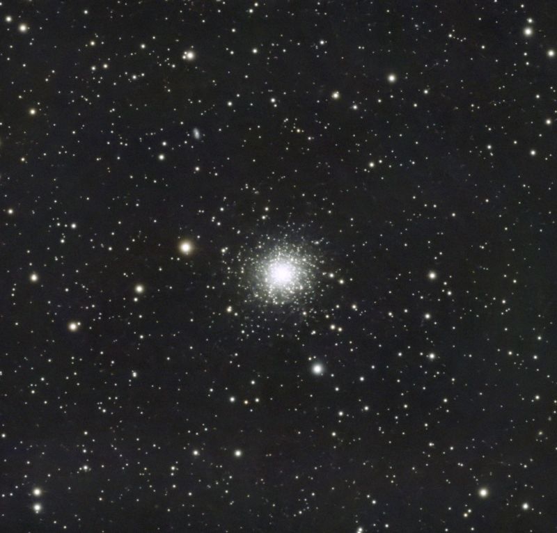 M13 in Hercules
Globular Cluster, 15secs, 60gain and 240 stacks.
Link-words: M13 globular cluster