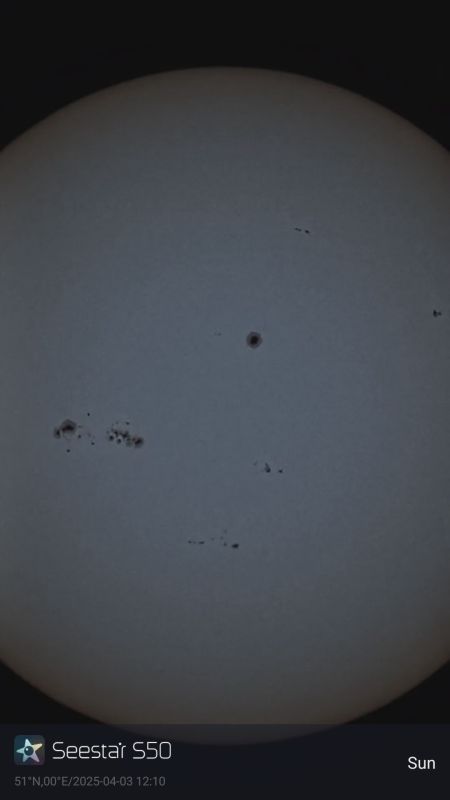 Our nearest star.
Our star.
Link-words: Sun